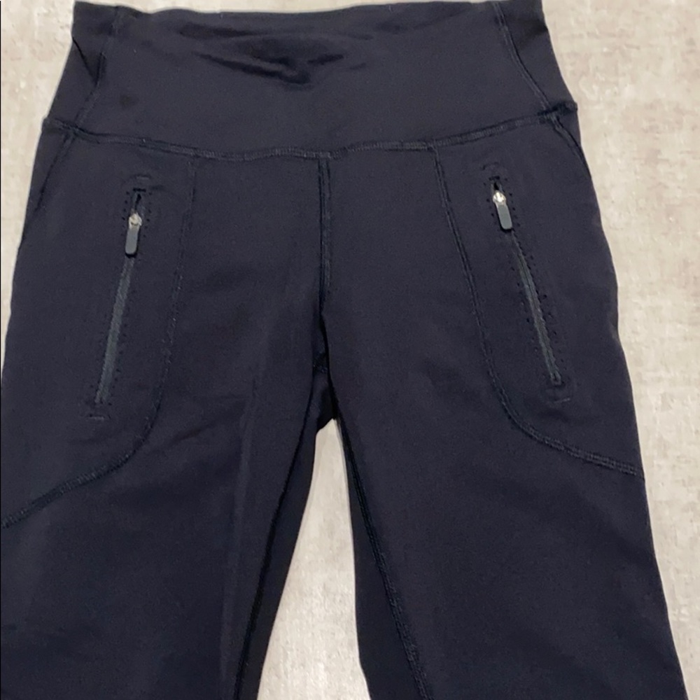 Black lululemon leggings